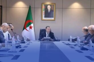 وزير النقل يترأس اجتماعاً لتنفيذ تعليمات رئيس الجمهورية