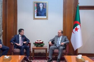 الوزير الأول بالنيابة يستقبل المدير العام للمنظمة العالمية للملكية الفكرية