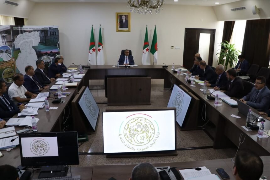 جلاوي يحدد برنامج قطاع الطرقات للعام 2026 ويشدد على تسريع الإنجاز