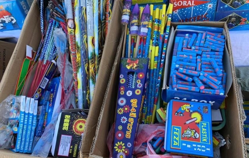 حجز أكثر من 100 ألف وحدة مفرقعات وألعاب نارية بوهران