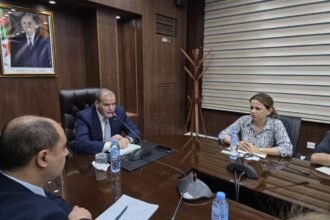 رزيق يعقد اجتماعا لتنظيم التجارة الخارجية