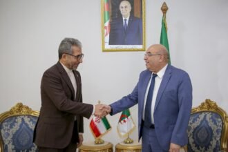 لتبادل الخبرات و التجارب المتعلقة بصناعة الأدوية..قويدري يستقبل سفير إيران