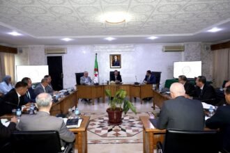 وزارة الداخلية.. سعيود يترأس اجتماعًا هامًا تحضيرًا للدخول المدرسي وموسمي الخريف والشتاء