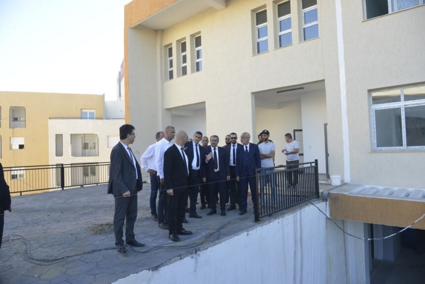 وزير التربية يتفقد مشروع إنجاز ثانوية جديدة بسيدي عبد الله