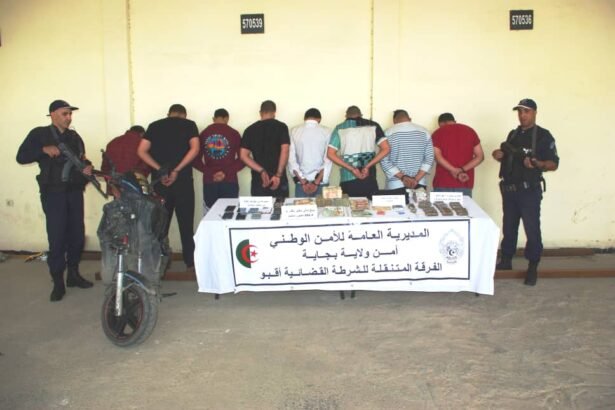 BRI بجاية تُطيح بشبكة إجرامية منظمة تُتاجر في المخدرات
